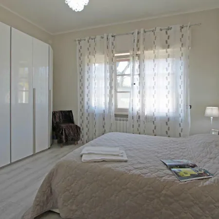 Matteo By Interhome *