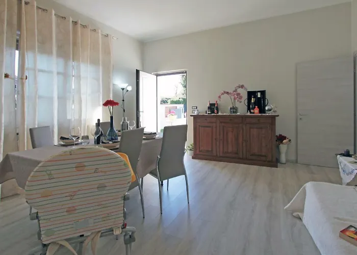 Matteo By Interhome * 포르데데이마르미